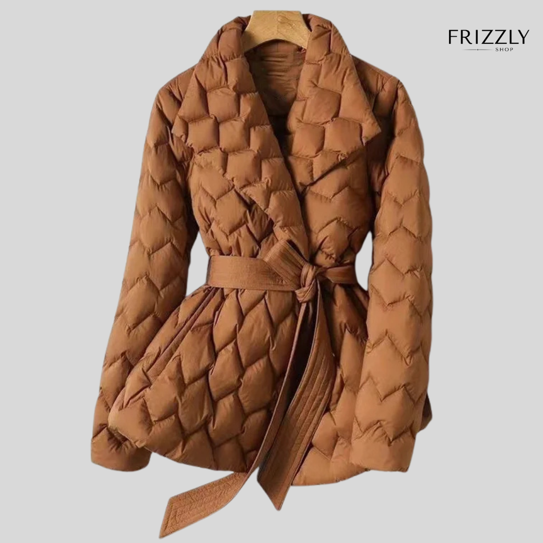 MARTINA™ – PIUMINO TRAPUNTATO CON CINTURA ELEGANTE