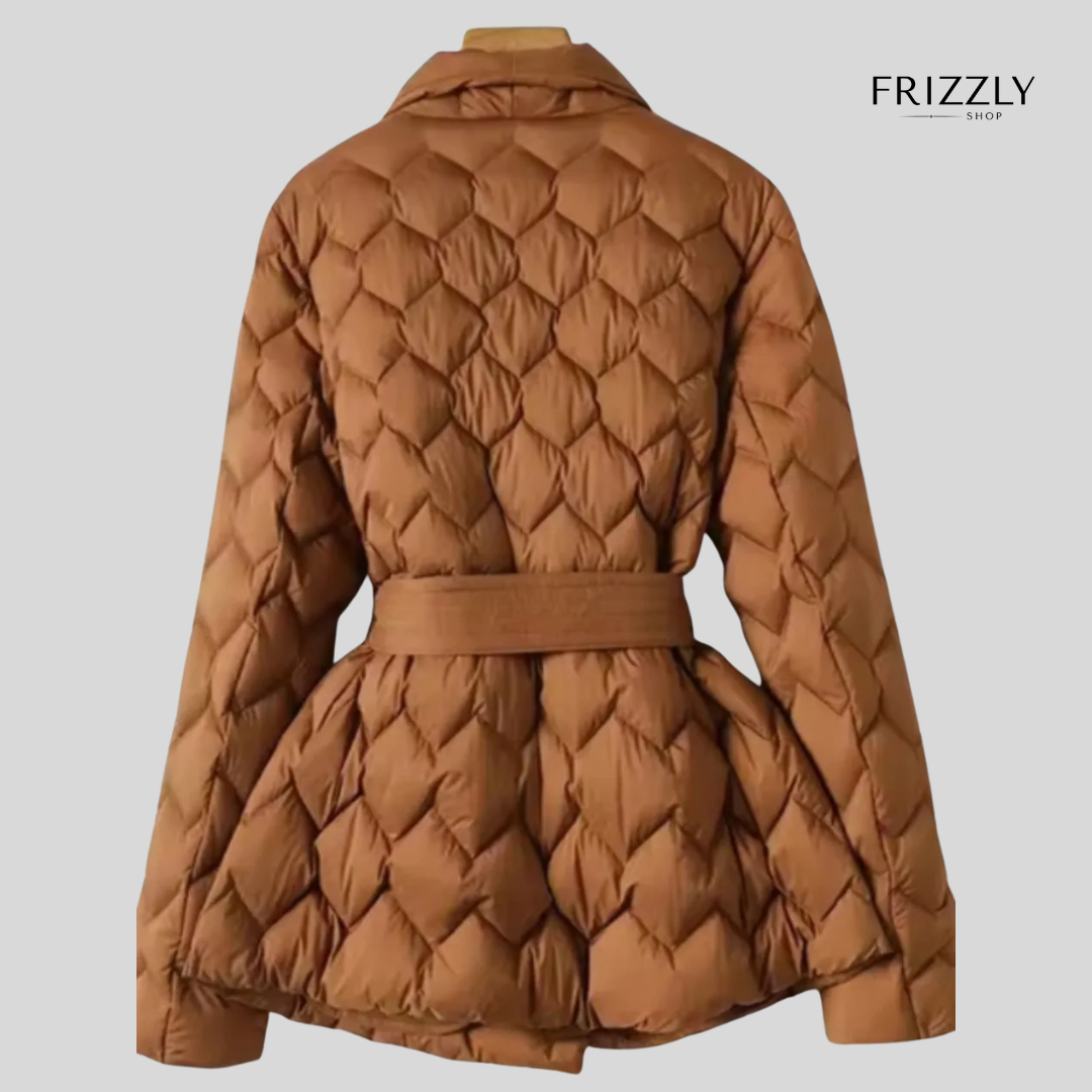 MARTINA™ – PIUMINO TRAPUNTATO CON CINTURA ELEGANTE