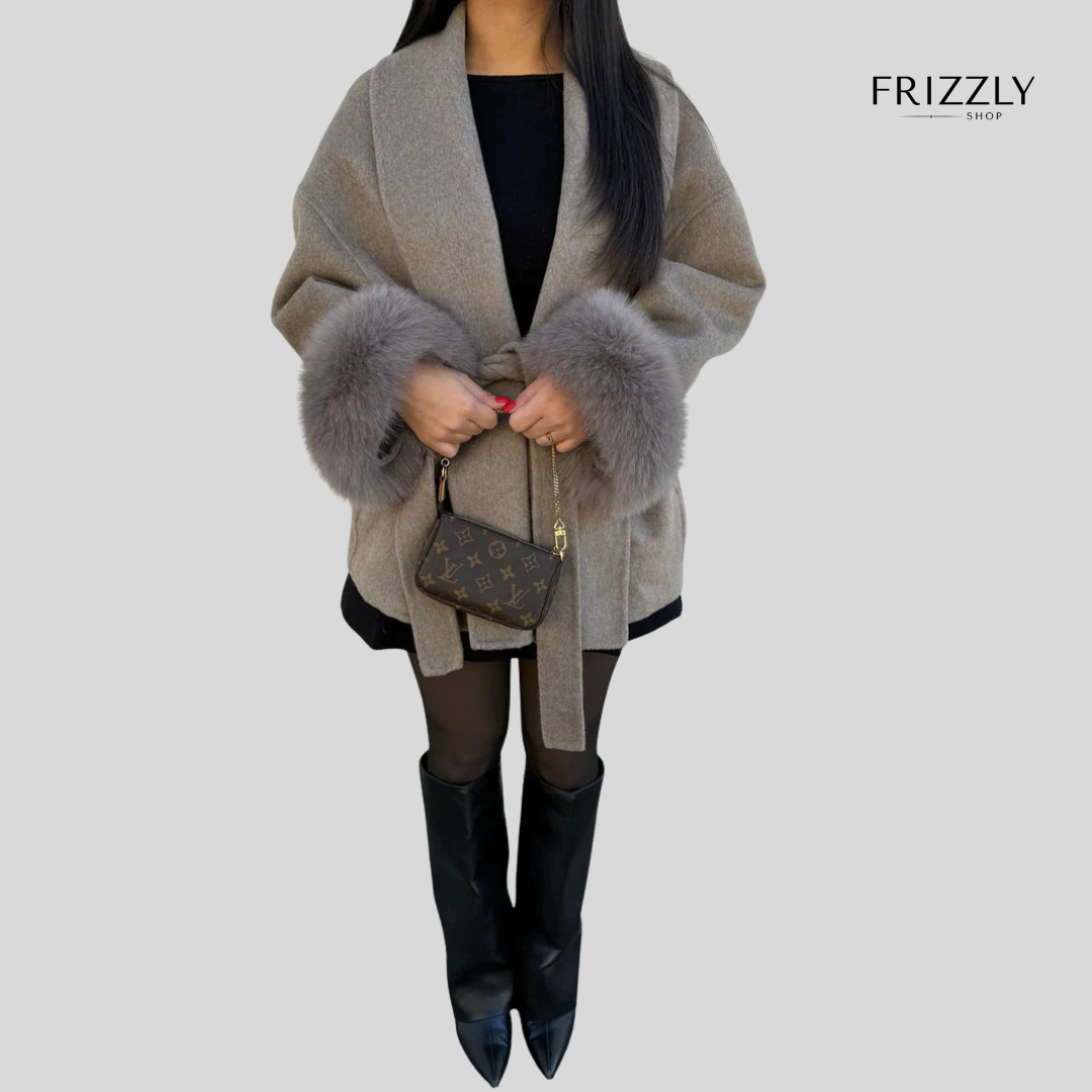 ELISABETTA™ - CAPPOTTO ELEGANTE IN LANA CON POLSINI IN ECO-PELLICCIA