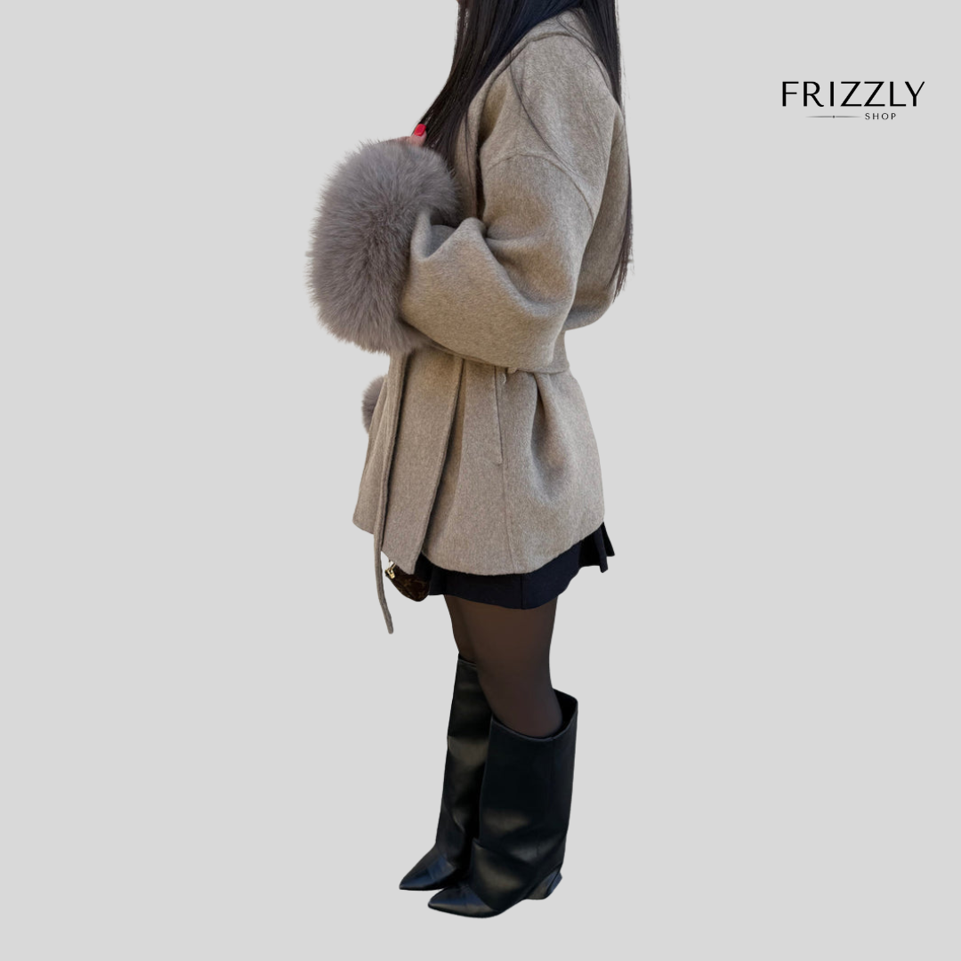 ELISABETTA™ - CAPPOTTO ELEGANTE IN LANA CON POLSINI IN ECO-PELLICCIA